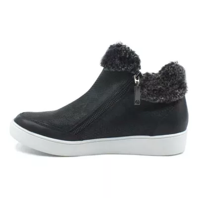 botine-dama-cu-puf-gerry-weber-3_IMG_A834188B_IMG_A834188B