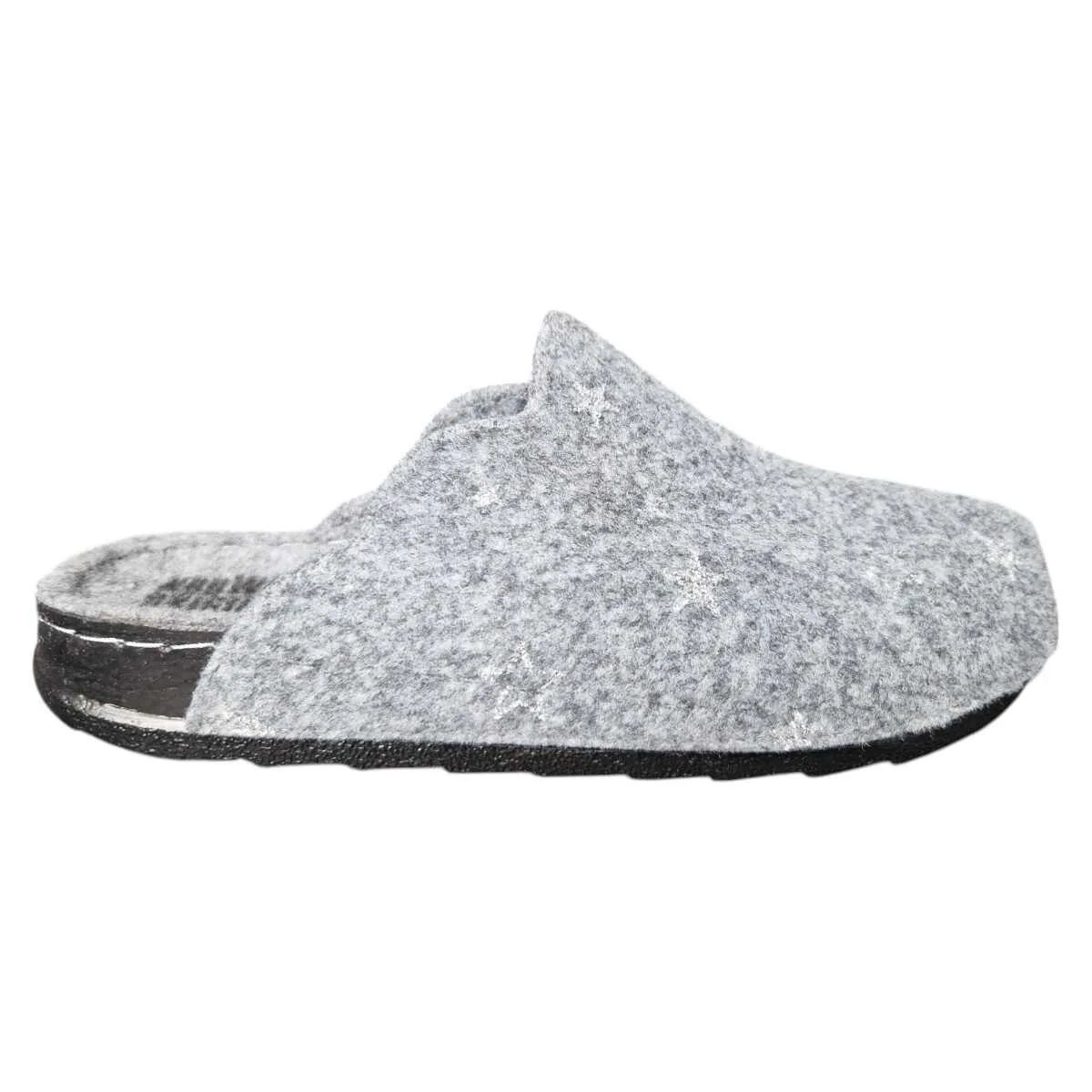 Papuci de casa dama – Confort si caldura in stil clasic